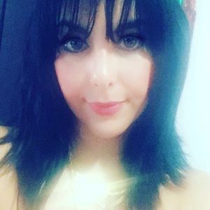 Meet your Posher, Lia